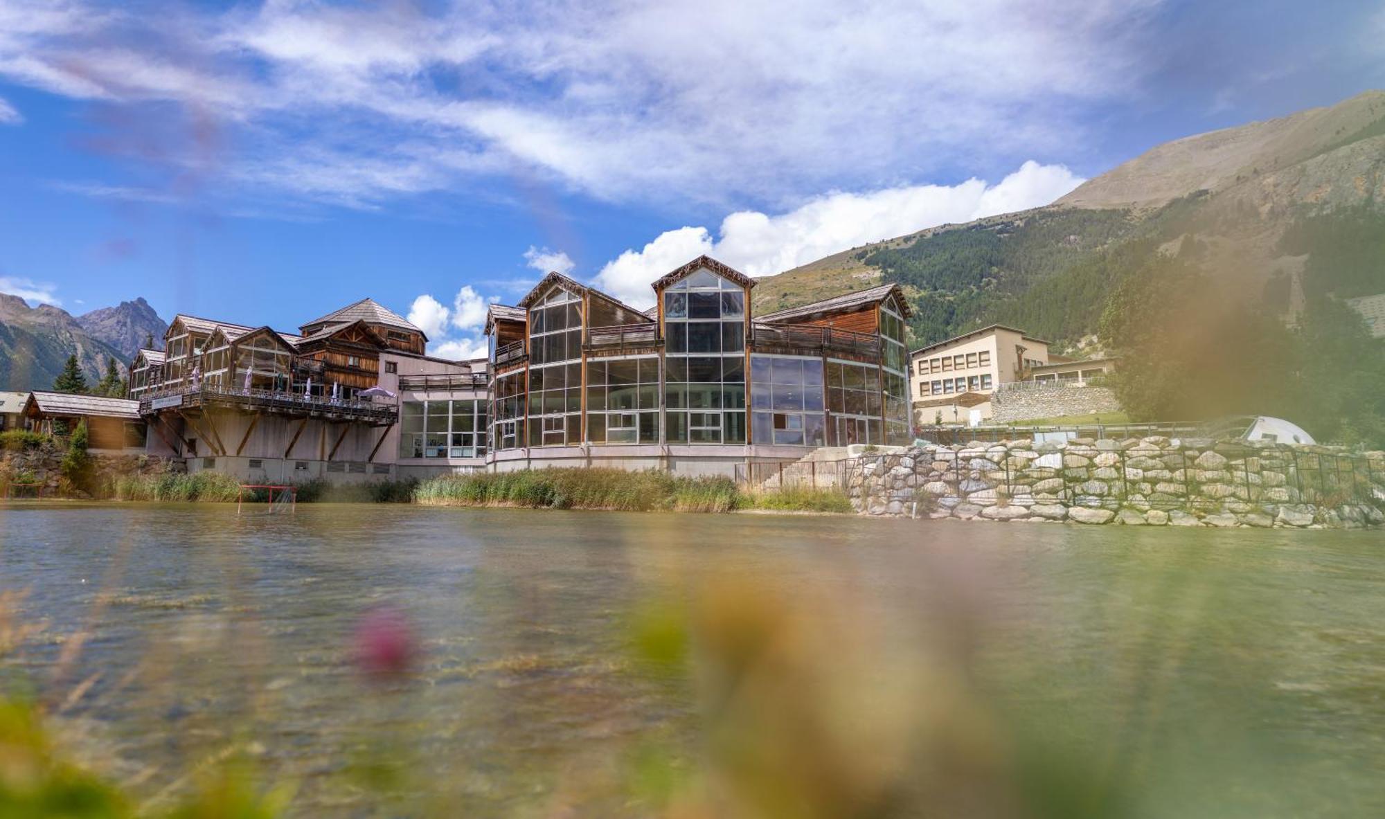 Vvf Serre Chevalier Briancon Le Monetier-les-Bains Luaran gambar