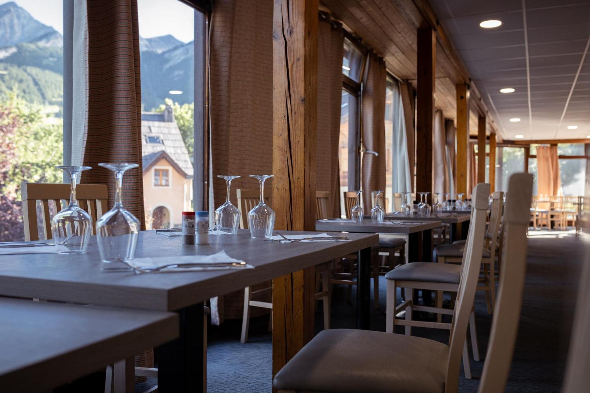 Vvf Serre Chevalier Briancon Le Monetier-les-Bains Luaran gambar